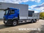 902299 vrachtwagen machinetransport open laadbak hydraulische ramp